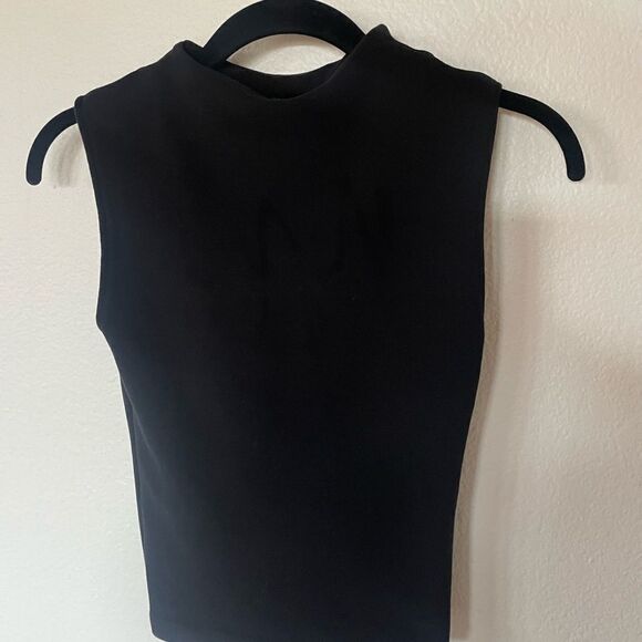 Mock neck black crop - Picture 4 of 4